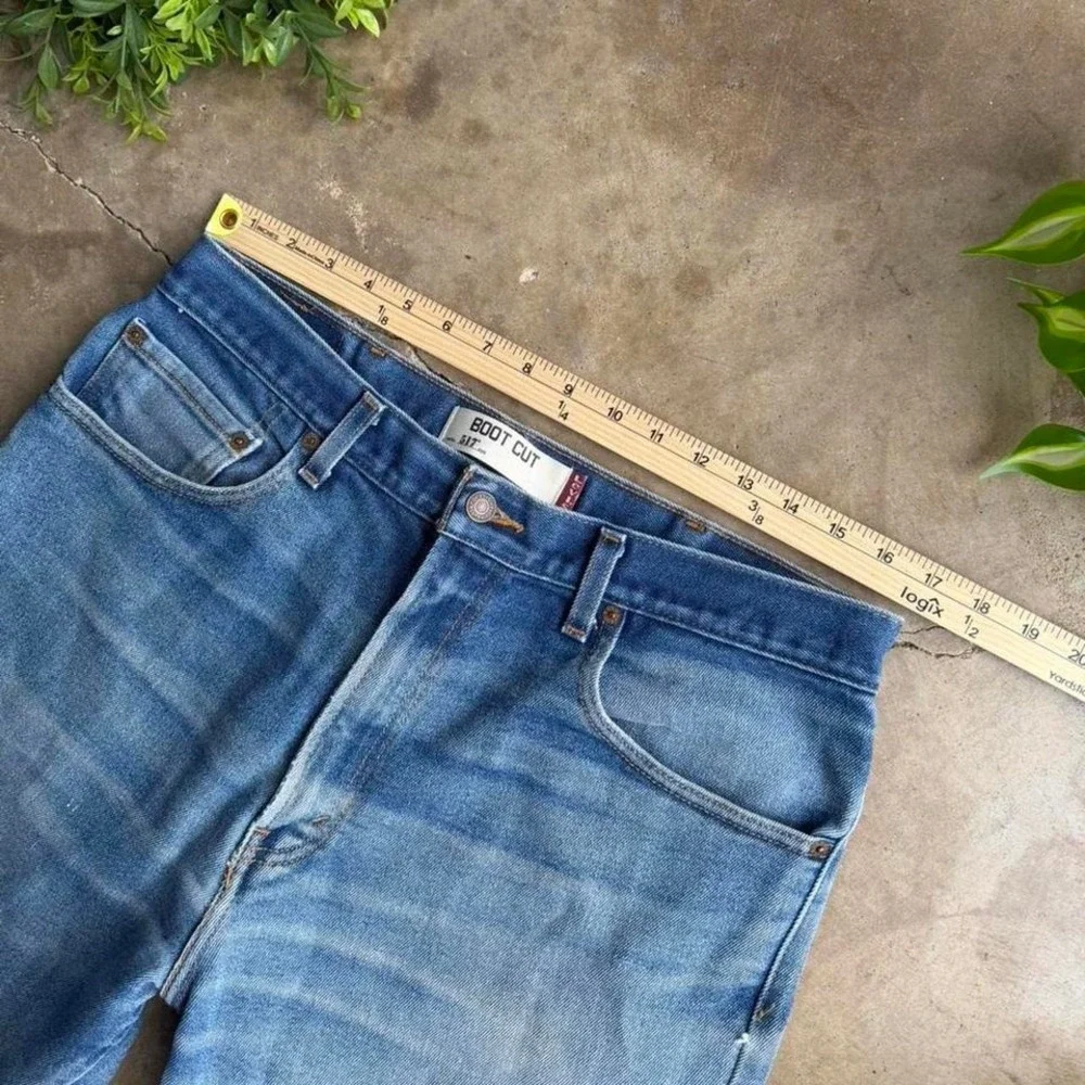 Vintage 90s 517 Levi's blue denim jeans